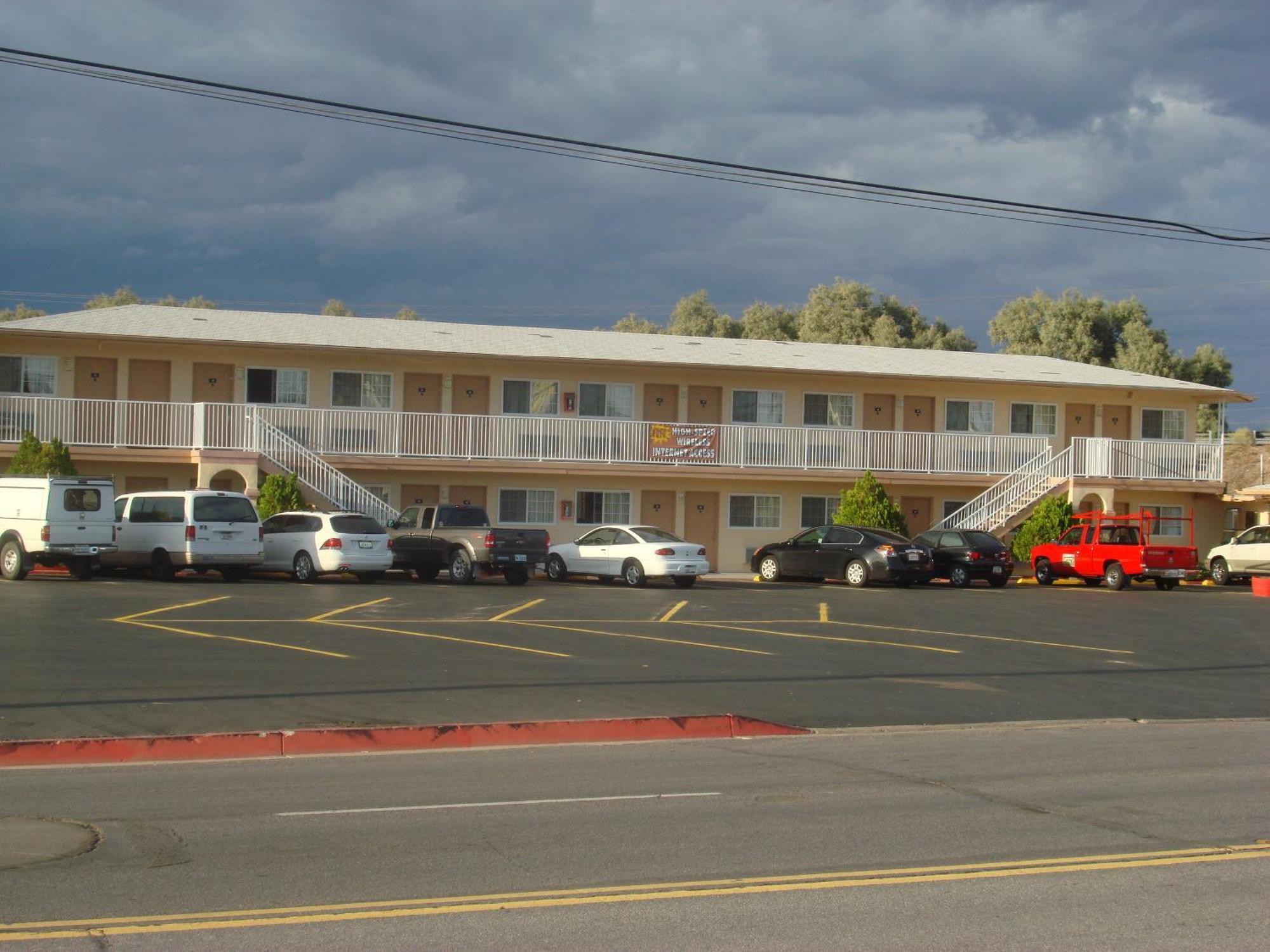 Budget Inn Needles Bagian luar foto
