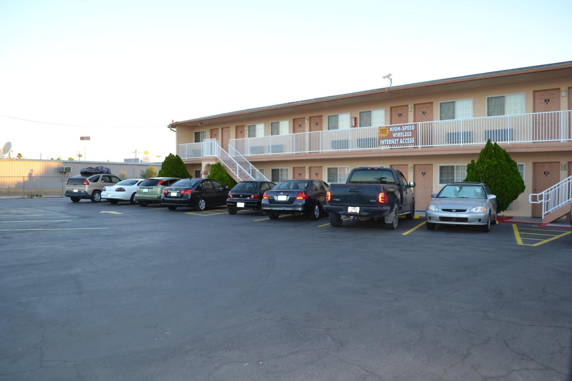 Budget Inn Needles Bagian luar foto