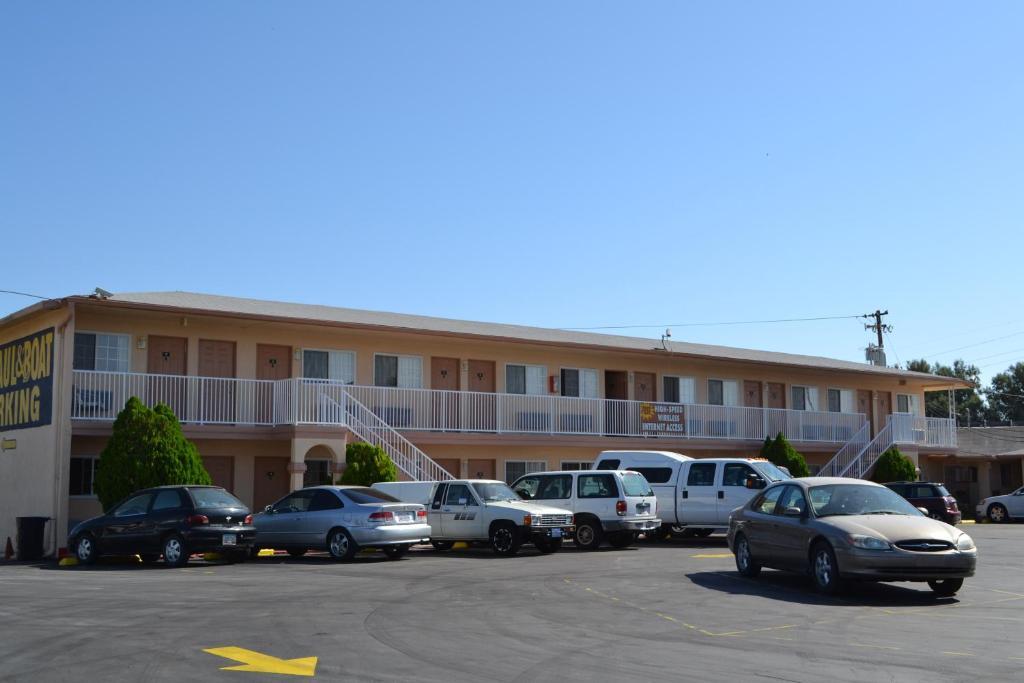 Budget Inn Needles Bagian luar foto